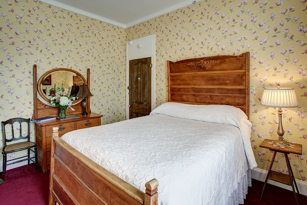 Room 5, The Wilbraham Mansion & Suites Boutique Hotel, Cape May, NJ