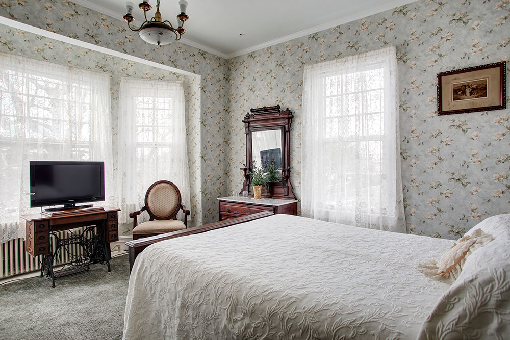 Room 6, The Wilbraham Mansion & Suites Boutique Hotel, Cape May, NJ